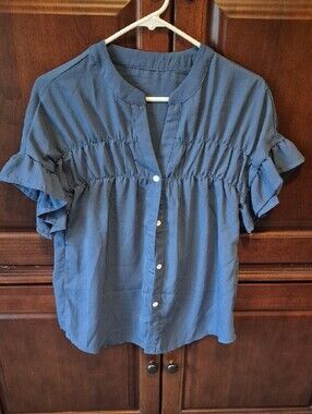 NWOT Womens Blue Ruffle Sleeve Button-Front Top